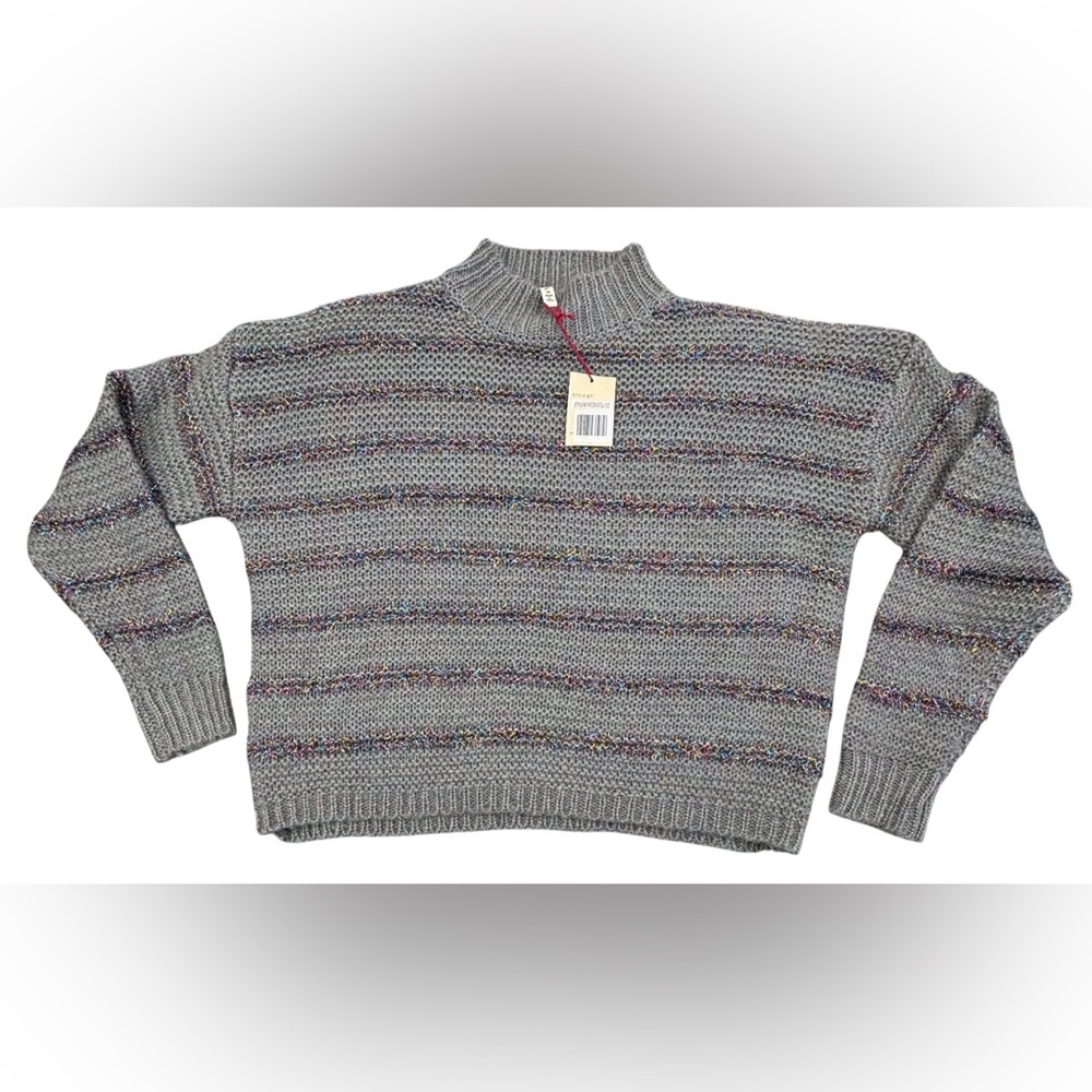 RAGA | Crewneck‎ Sweater with fair | NWT | Women’s Size Medium